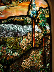 stainedglass06.JPG (187043 bytes)